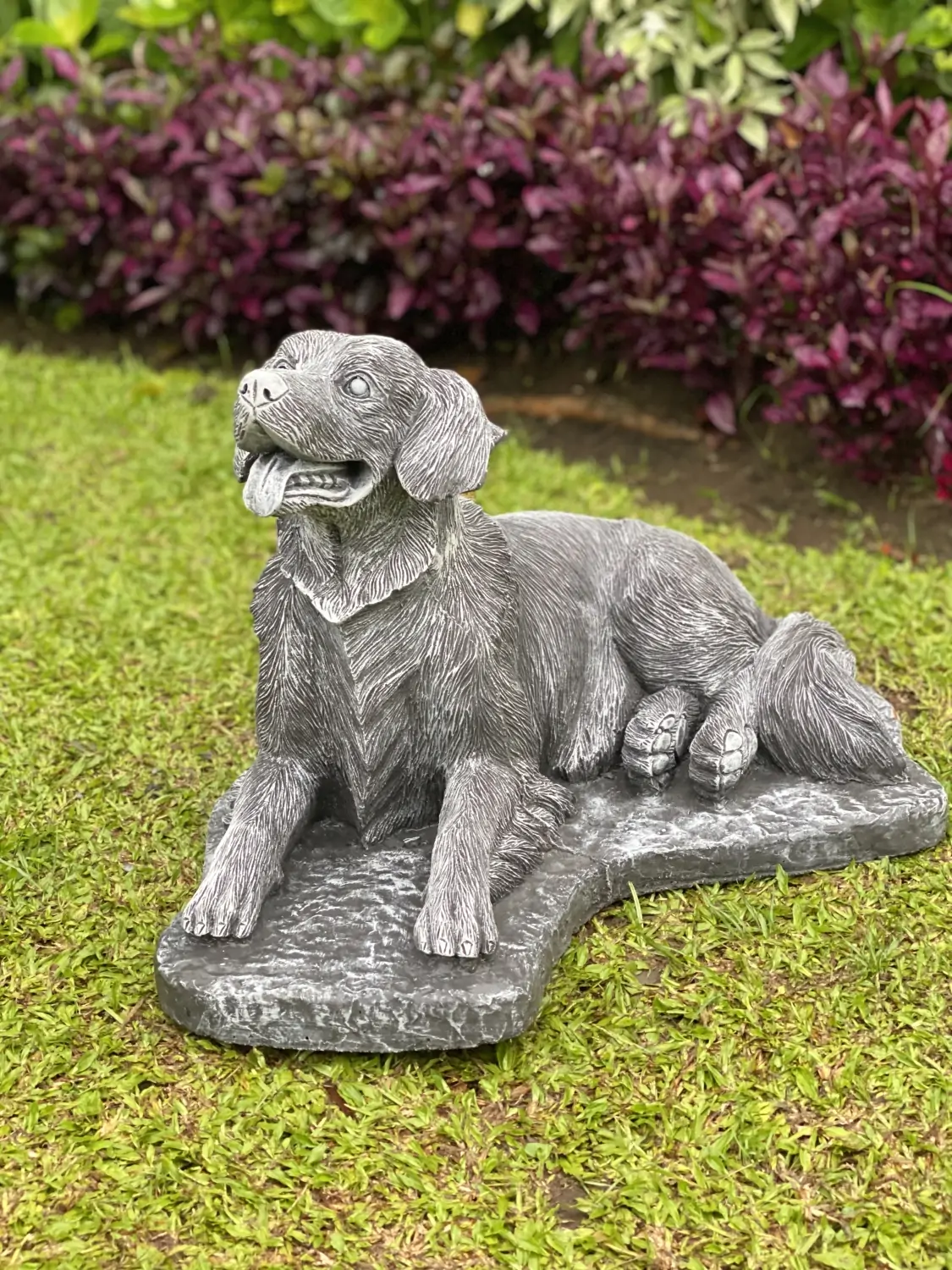 Artikelbild 8 des Artikels “Cooper - Golden Retriever, liegend,  65cm L | Steinguss “